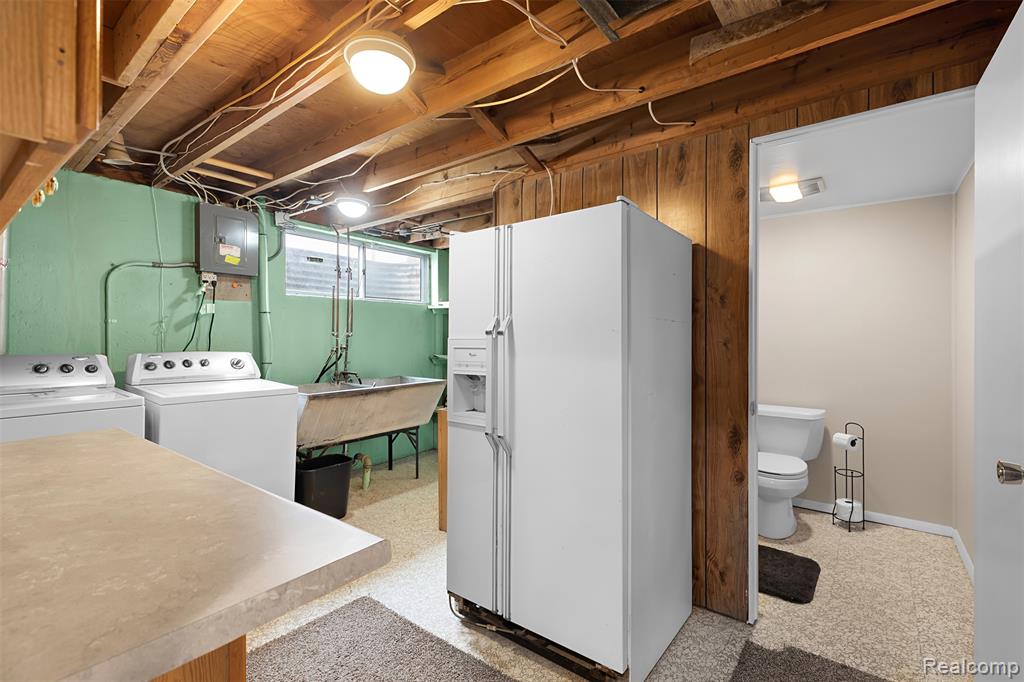 8731 N Hubbard Street, Westland, MI — Photo 22