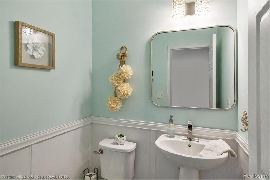637 AUTUMN VALLEY Drive, Ortonville, MI 48462 — Photo 10
