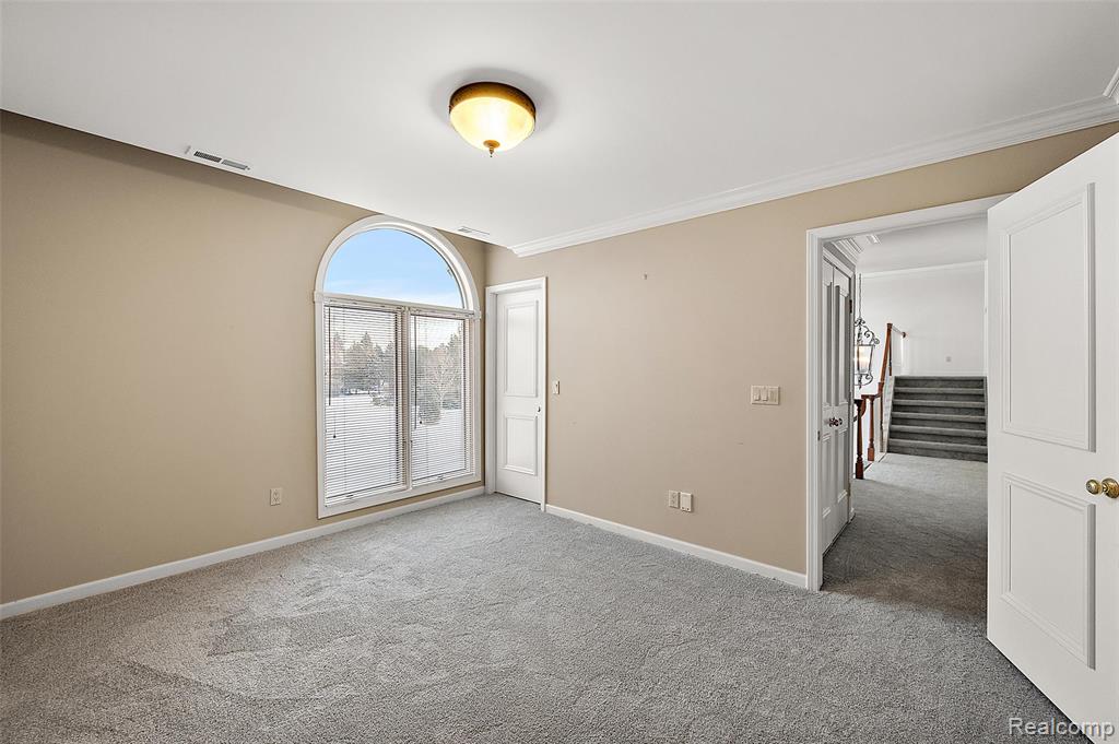 5744 Lochmoor Court, Rochester, MI 48306 — Photo 41