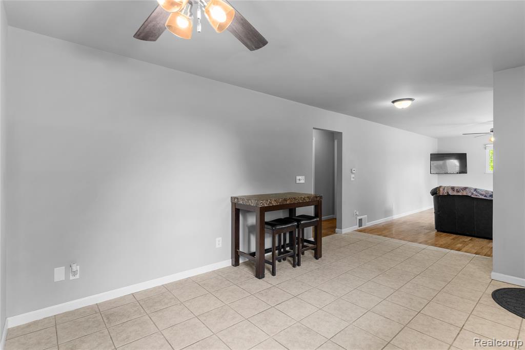 7284 Fostoria Road, Mayville Vlg, MI 48744 — Photo 14
