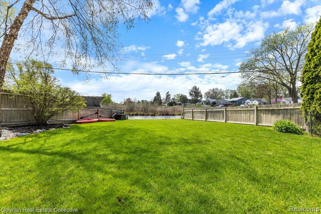 4583 FOREST Avenue, Waterford, MI 48328 — Photo 44
