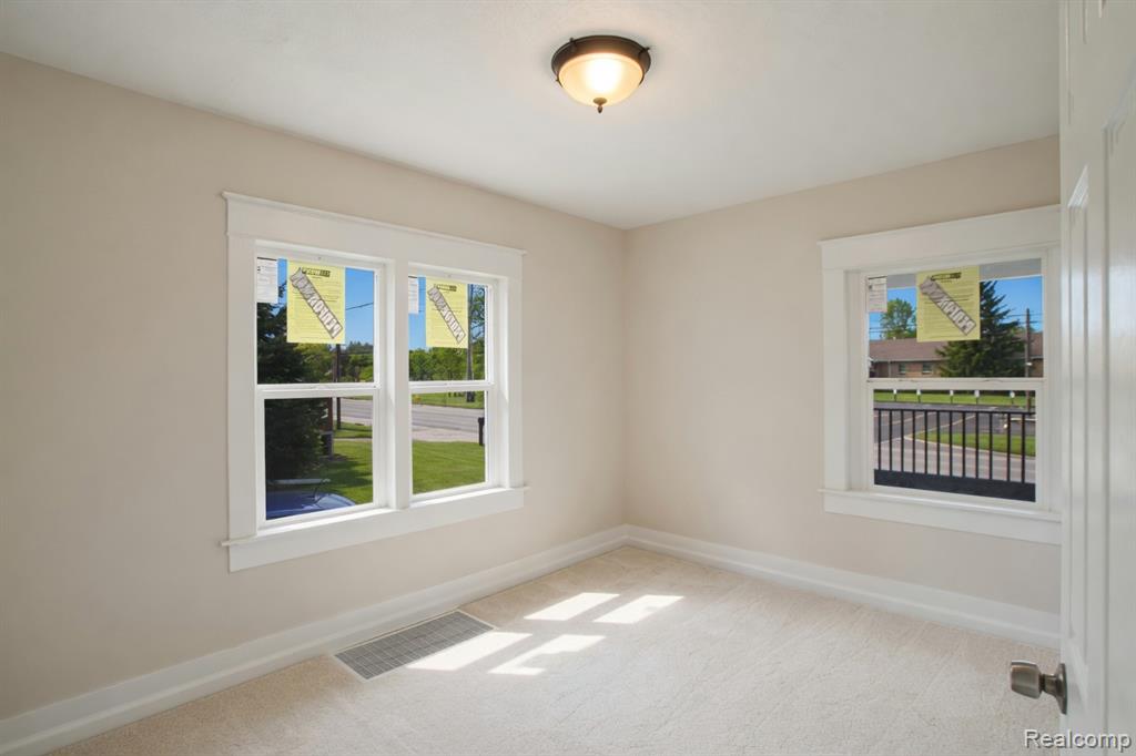 3280 E Atherton Road, Burton, MI 48529 — Photo 15