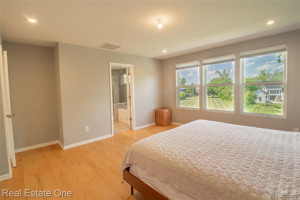 45204 Preserve Court, Novi, MI — Photo 24