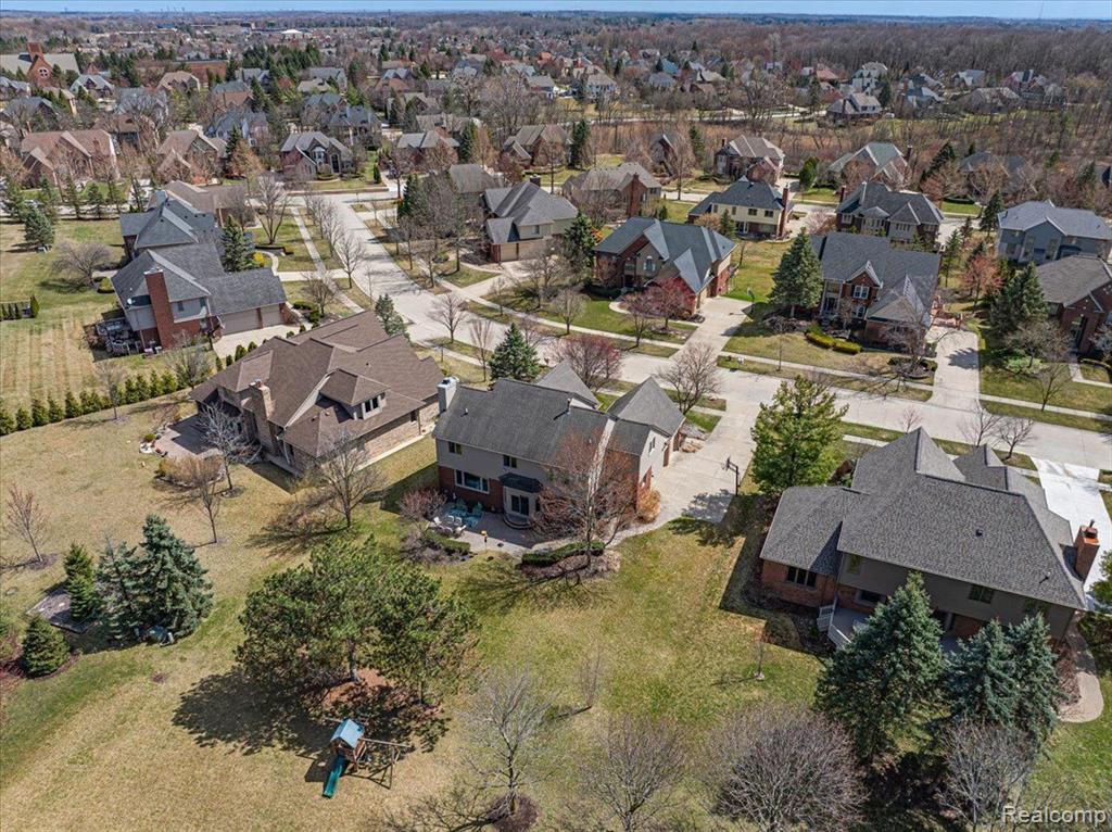 47082 NORTHUMBERLAND Street, Novi, MI — Photo 10
