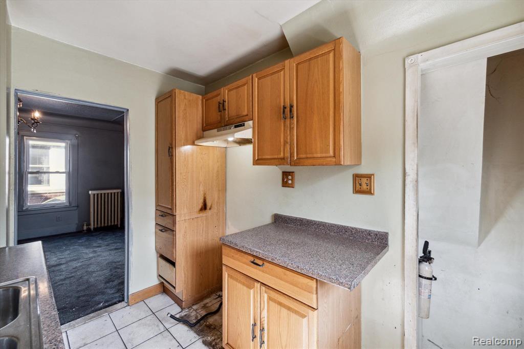 805 E GEORGE Avenue, Hazel Park, MI 48030 — Photo 18