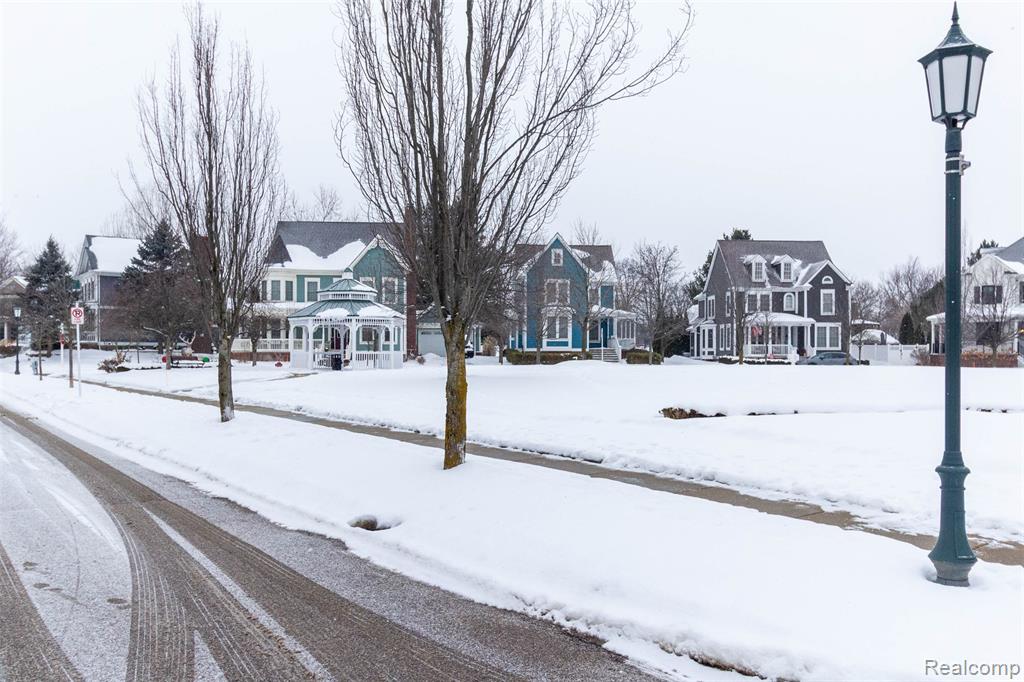 50413 Monroe Street, Canton, MI 48188 — Photo 38