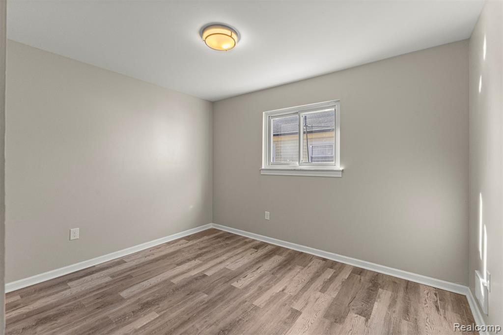 4638 Gertrude Street, Dearborn Heights, MI 48125 — Photo 20