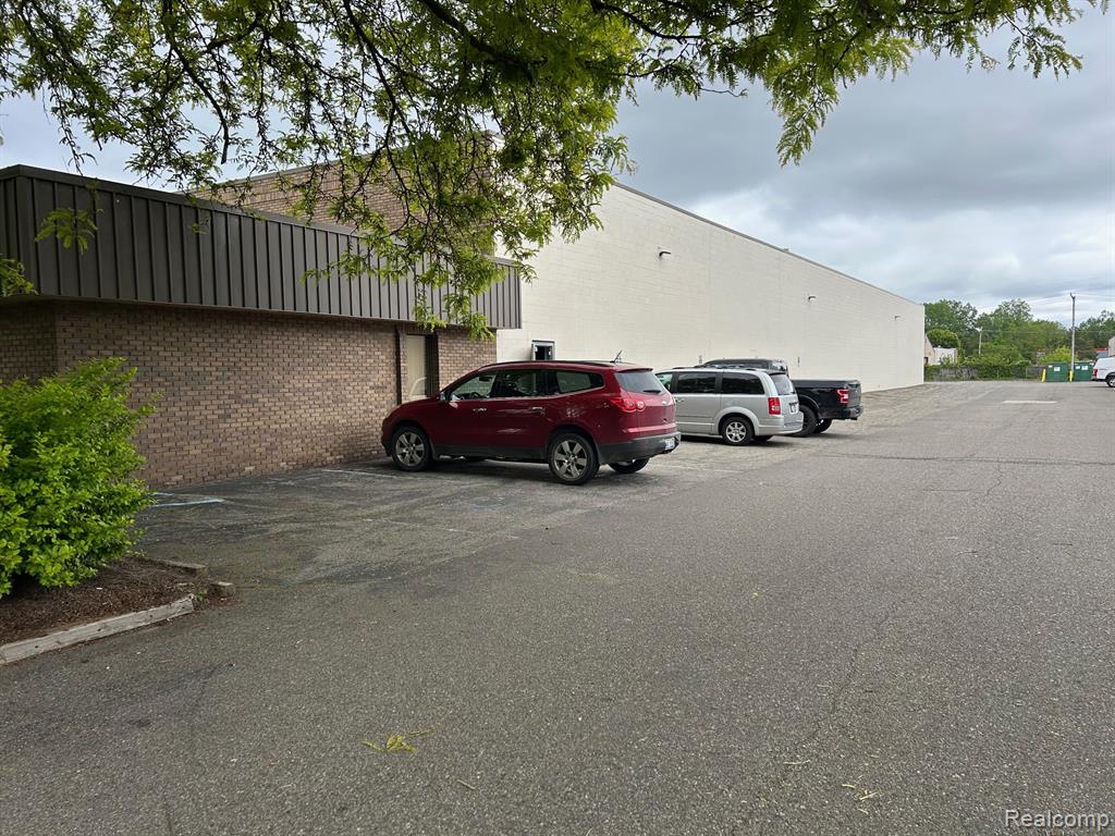 6100 N Hix Road, Westland, MI — Photo 2