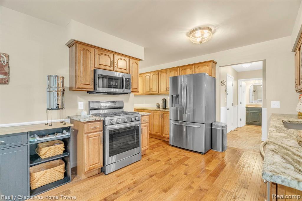 464 CENTRAL Street, Marysville, MI 48040 — Photo 14