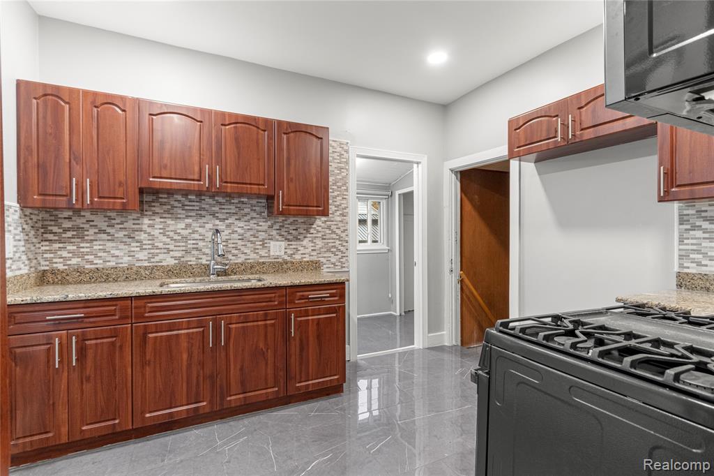 4736 Curtis Street, Dearborn, MI 48126 — Photo 14