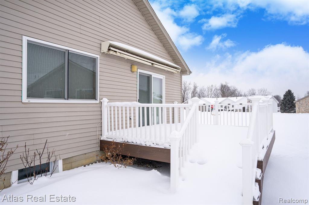 10200 Hawthorne Circle, Goodrich Vlg, MI — Photo 5