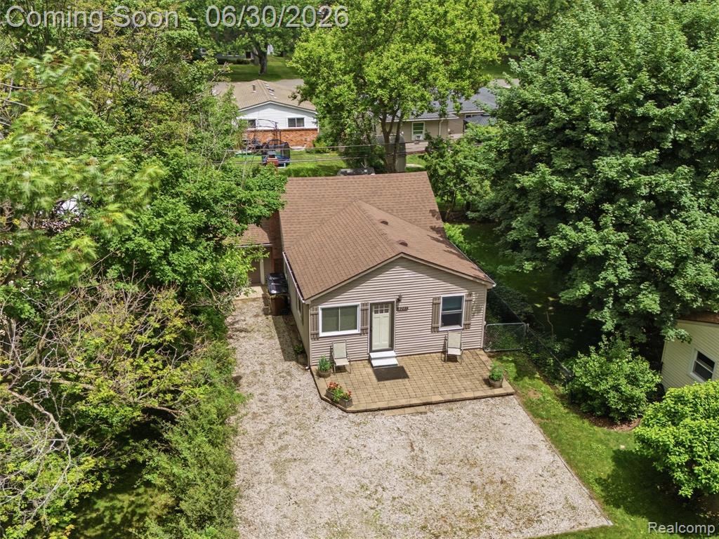 8241 Janis Street, Utica, MI 48317 — Photo 20