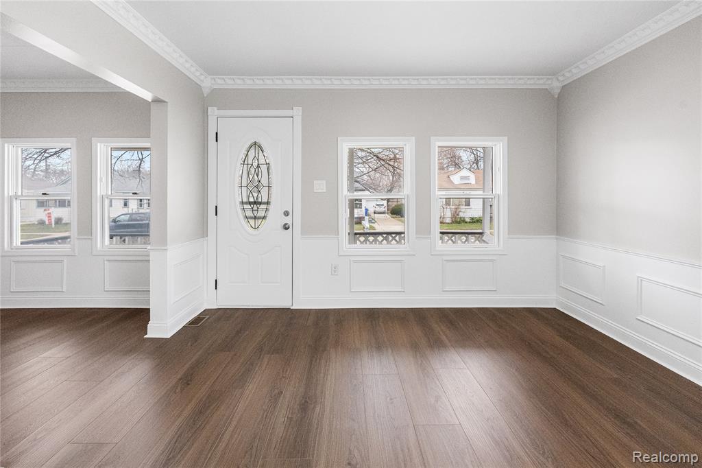 7052 Studebaker Avenue, Warren, MI 48091 — Photo 3