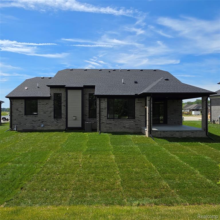 7368 Brys Drive, Shelby, MI 48316 — Photo 22