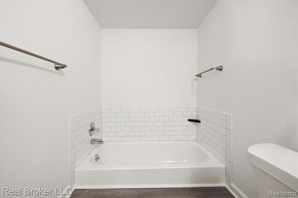 36952 Ridgedale Court, Farmington, MI 48331 — Photo 25