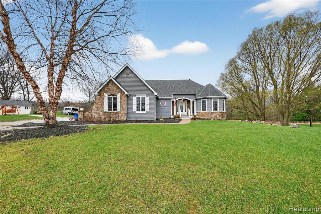 9254 Willowgate, Goodrich Vlg, MI — Photo 4
