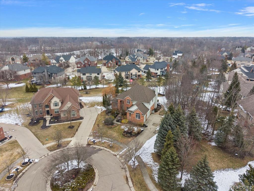 7108 Branford Court, West Bloomfield, MI — Photo 67