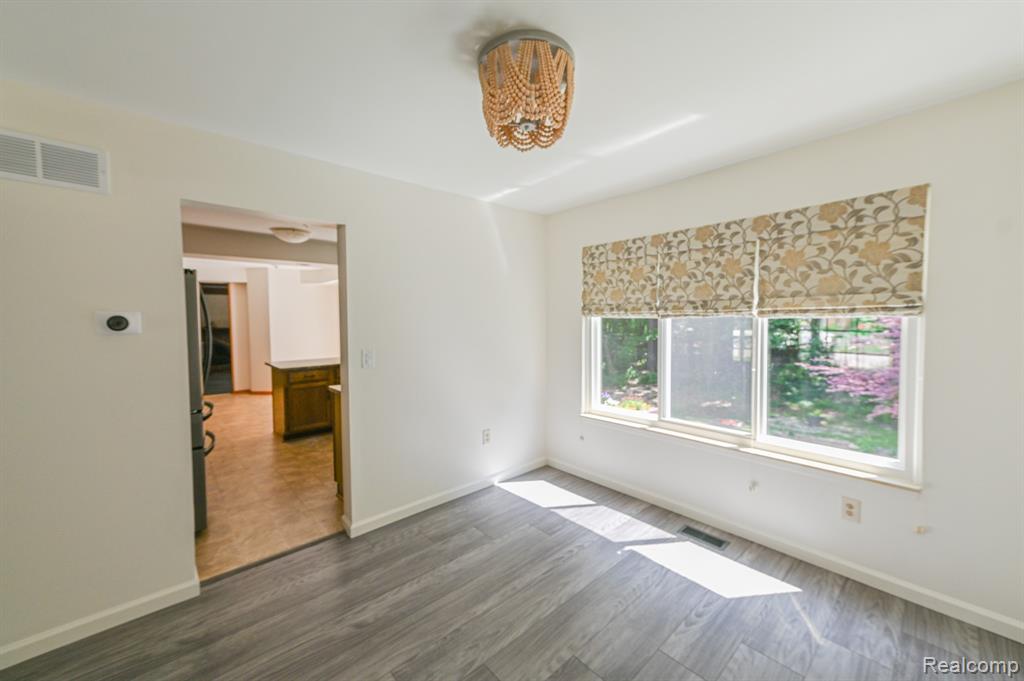 611 Ten Point Drive, Rochester Hills, MI 48309 — Photo 5