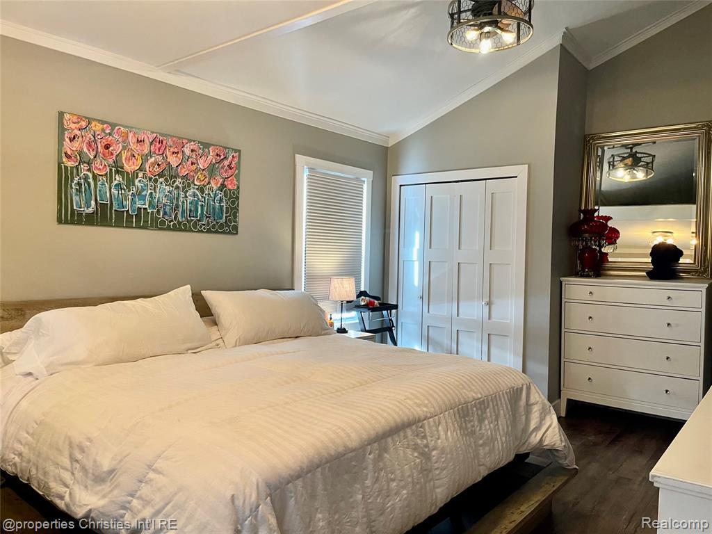 21865 Novi Road, Northville, MI 48167 — Photo 8