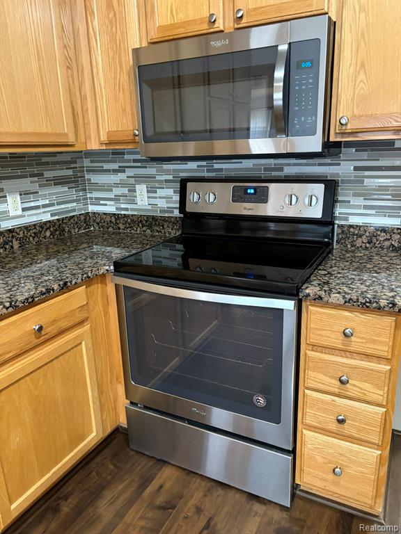 5572 Acorn Lane, 72, Sterling Heights, MI 48314 — Photo 17