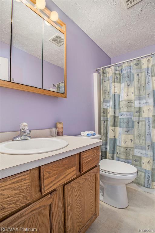 7819 Summer Breeze Trail, Howell, MI 48843 — Photo 13
