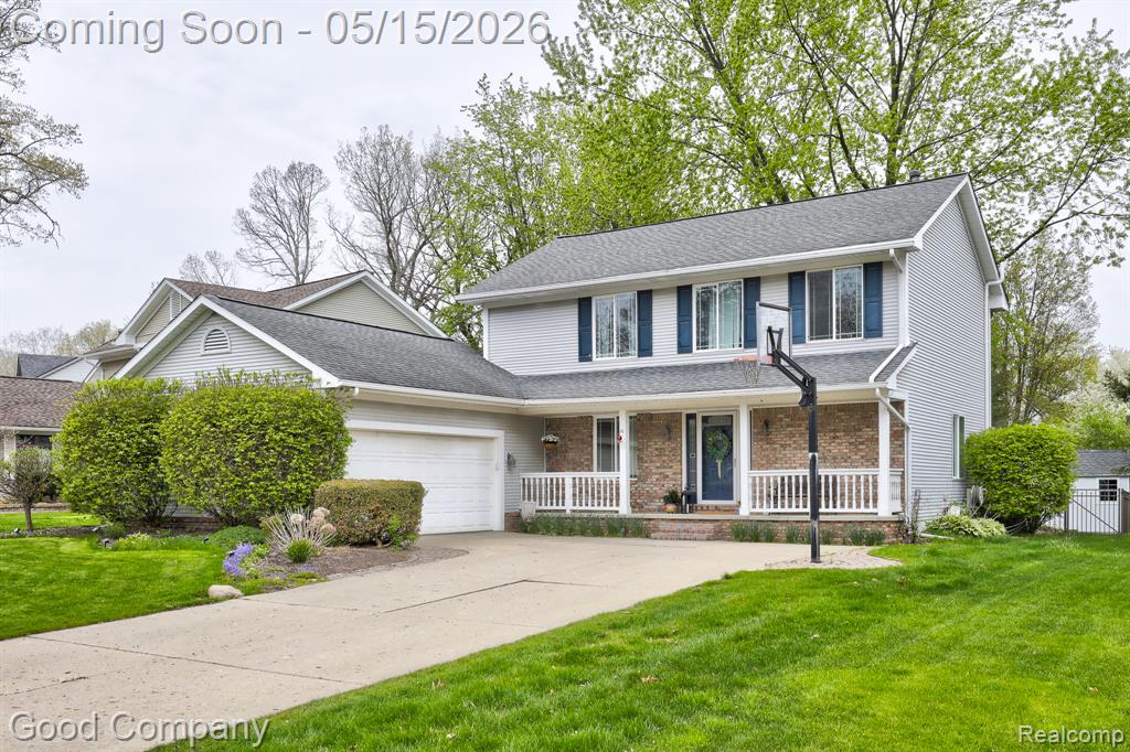 2370 Lansbury Drive, Waterford, MI 48329 — front exterior
