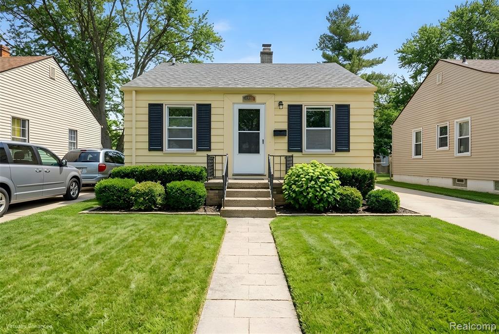 18981 Kenosha Street, Harper Woods, MI 48225 — front exterior