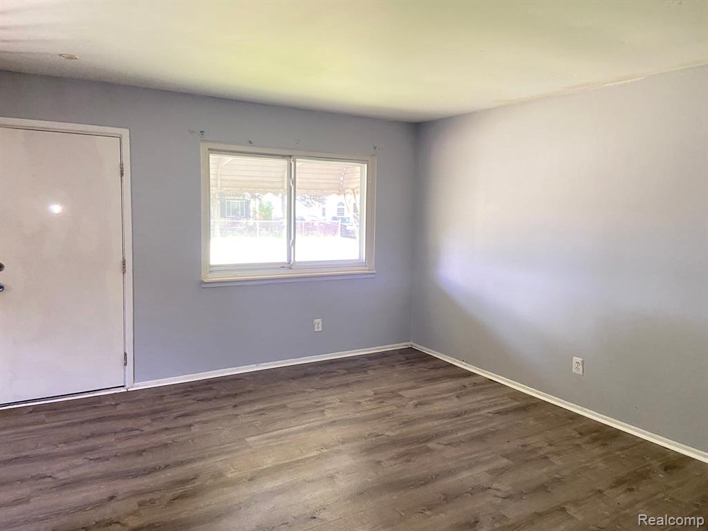 6810 OLDHAM Street, Taylor, MI — Photo 5