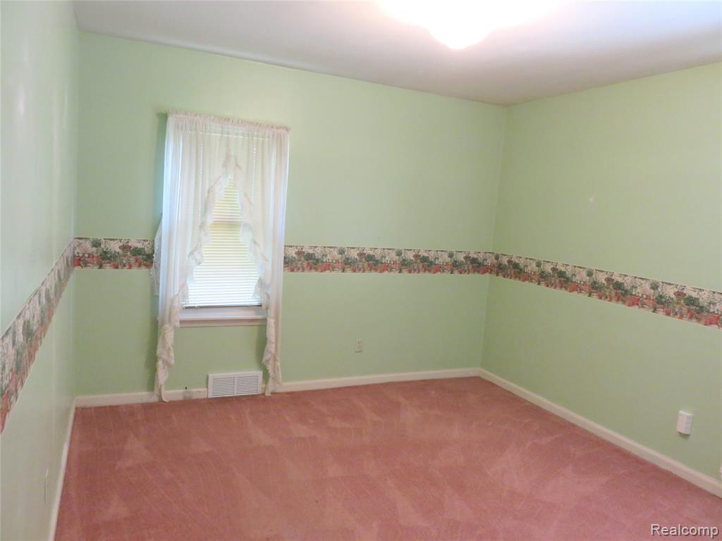 8961 Mortenview Drive, Taylor, MI 48180 — Photo 22