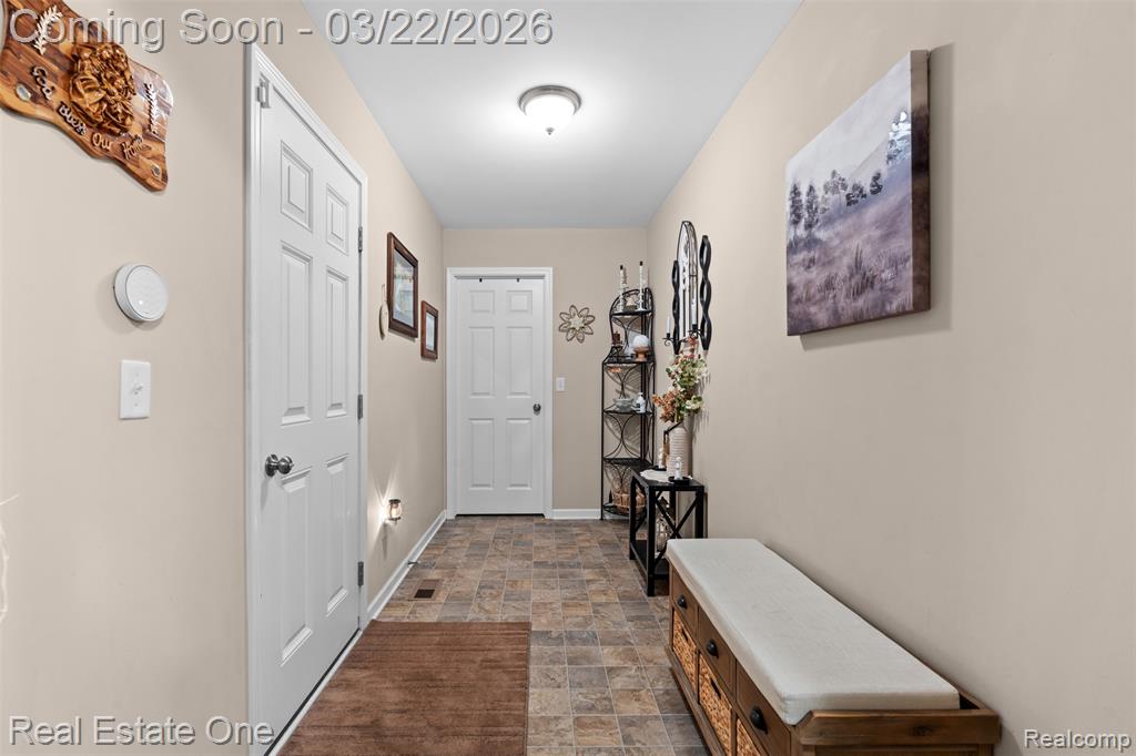 41186 Dortmund Drive, Clinton Twp, MI 48038 — Photo 24