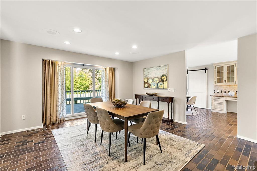 3830 Columbia Drive, Bloomfield Hills, MI 48302 — Photo 19