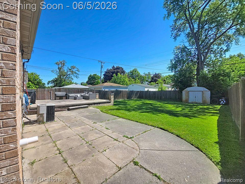 5918 N Evangeline Street, Dearborn Heights, MI 48127 — Photo 15