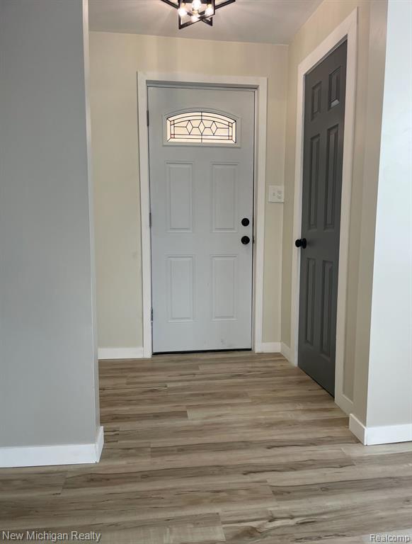 4262 W COURT Street, Flint, MI 48532 — Photo 13
