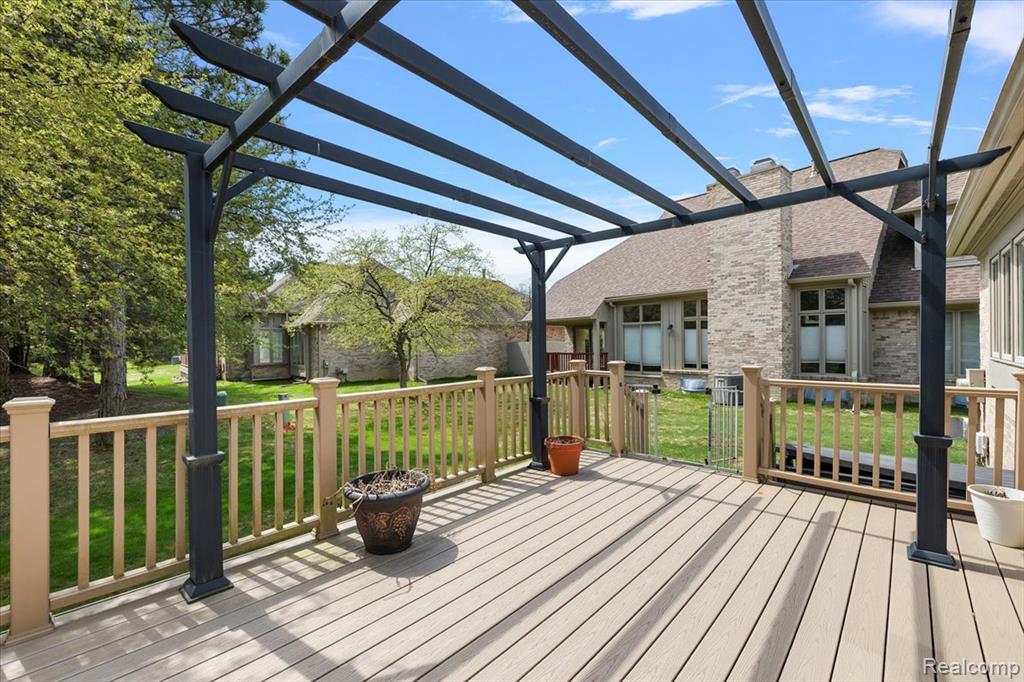 22025 Orchard Way, Beverly Hills, MI 48025 — Photo 44