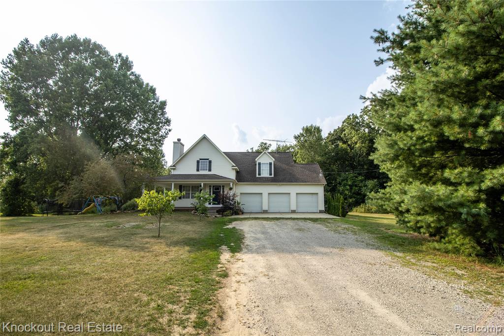 9039 Riverview Court, Flushing, MI 48433