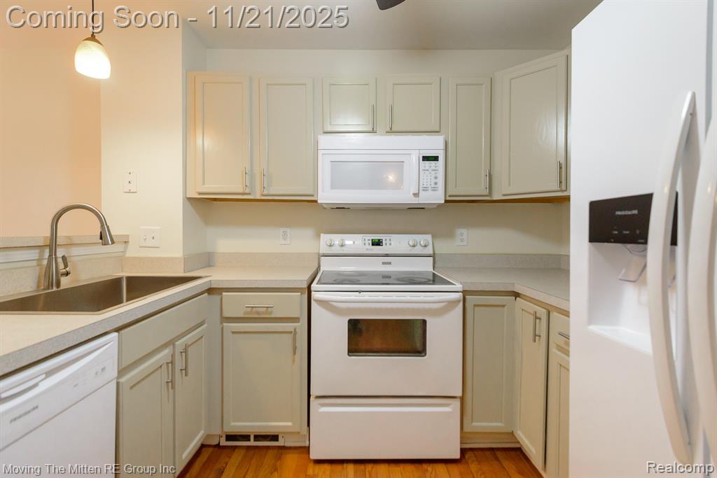 8784 Ironwood Drive, Van Buren, MI 48111 — Photo 11