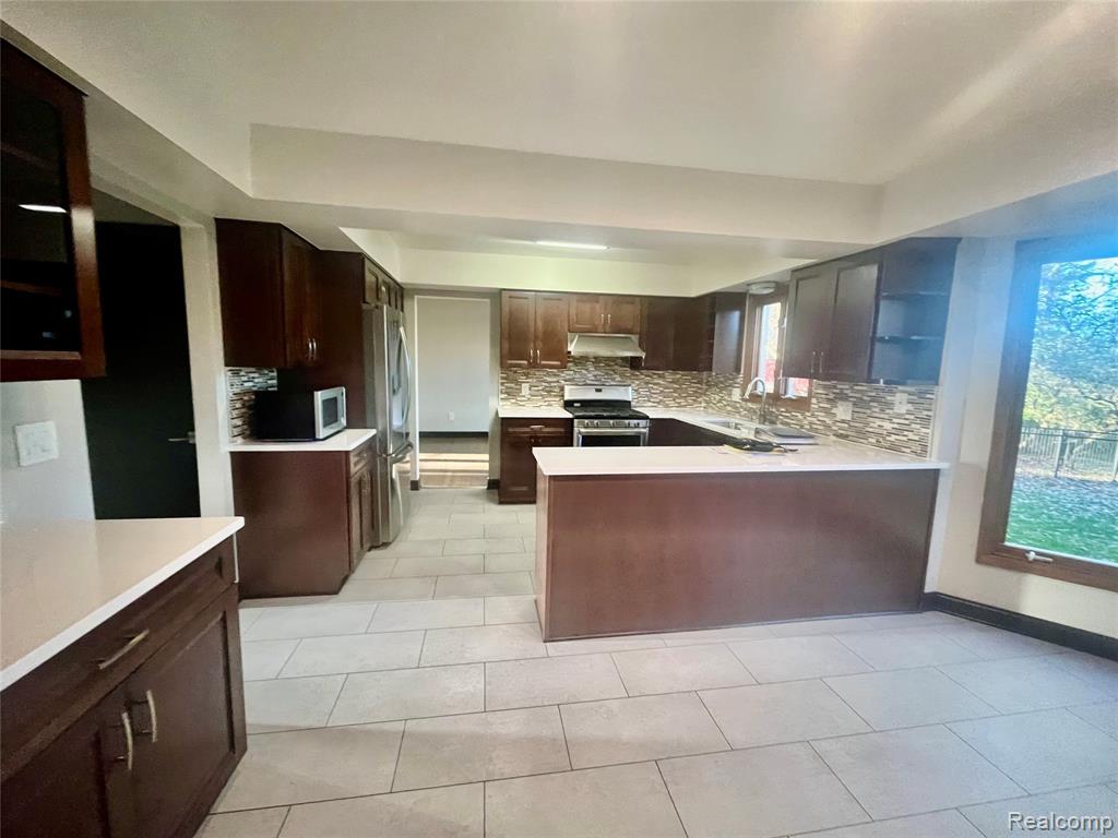 5160 Orchard Crest Drive, Troy, MI 48085 — Photo 7