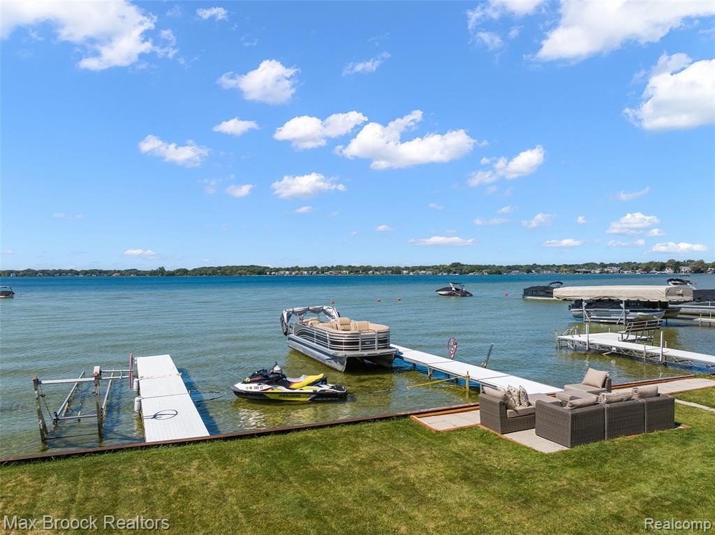 2022 Willow Beach Street, Keego Harbor, MI 48320 — Photo 20