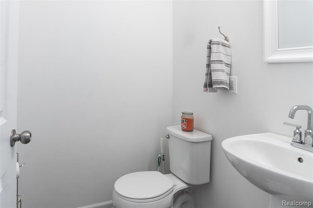 3217 Chambers W, 87, Wixom, MI 48393 — Photo 16