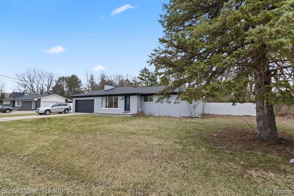 41920 MAROLD Drive, Sterling Heights, MI 48314 — Photo 5
