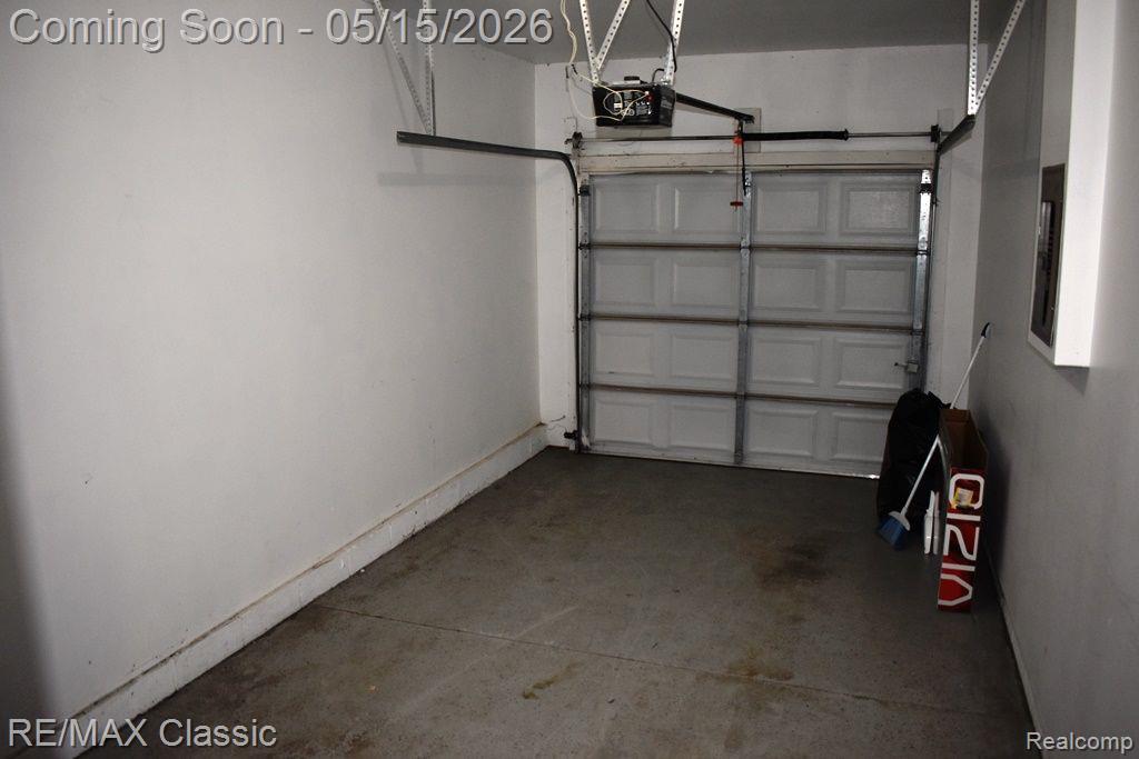 436 BOARDWALK Drive, Walled Lake, MI 48390 — Photo 25