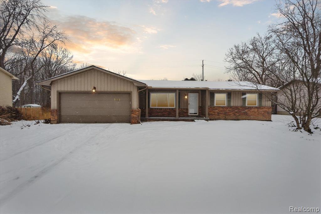 5289 N GEORGETOWN Road, Grand Blanc, MI 48439 — front exterior