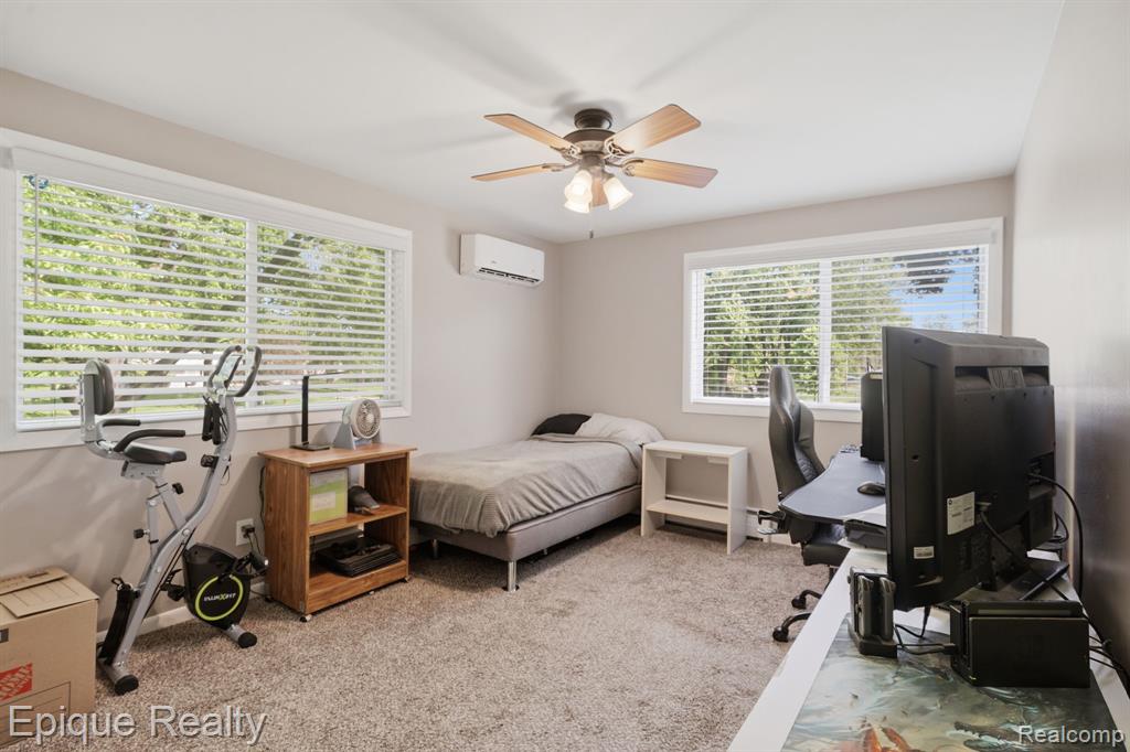 5370 Oaktree Court, Flint, MI 48532 — Photo 17