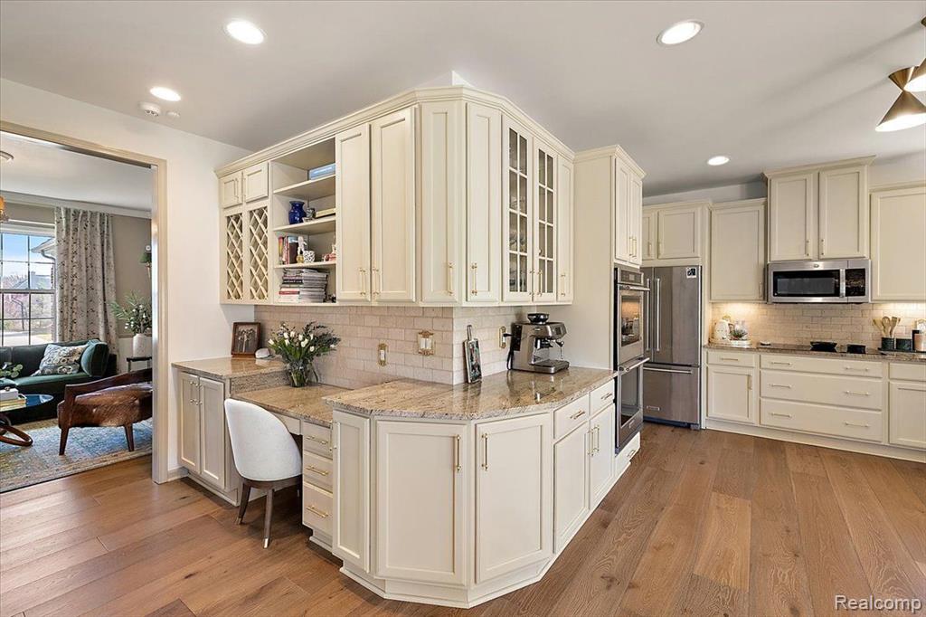 47082 NORTHUMBERLAND Street, Novi, MI — Photo 40