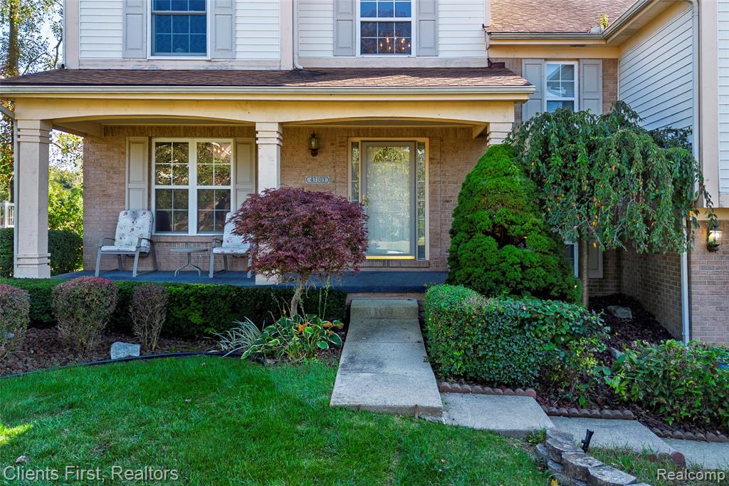 43103 Pond Bluff Drive, Van Buren, MI 48111 — Photo 2