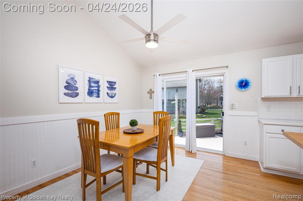 403 S Pine Creek Court, Waterford, MI 48327 — Photo 10