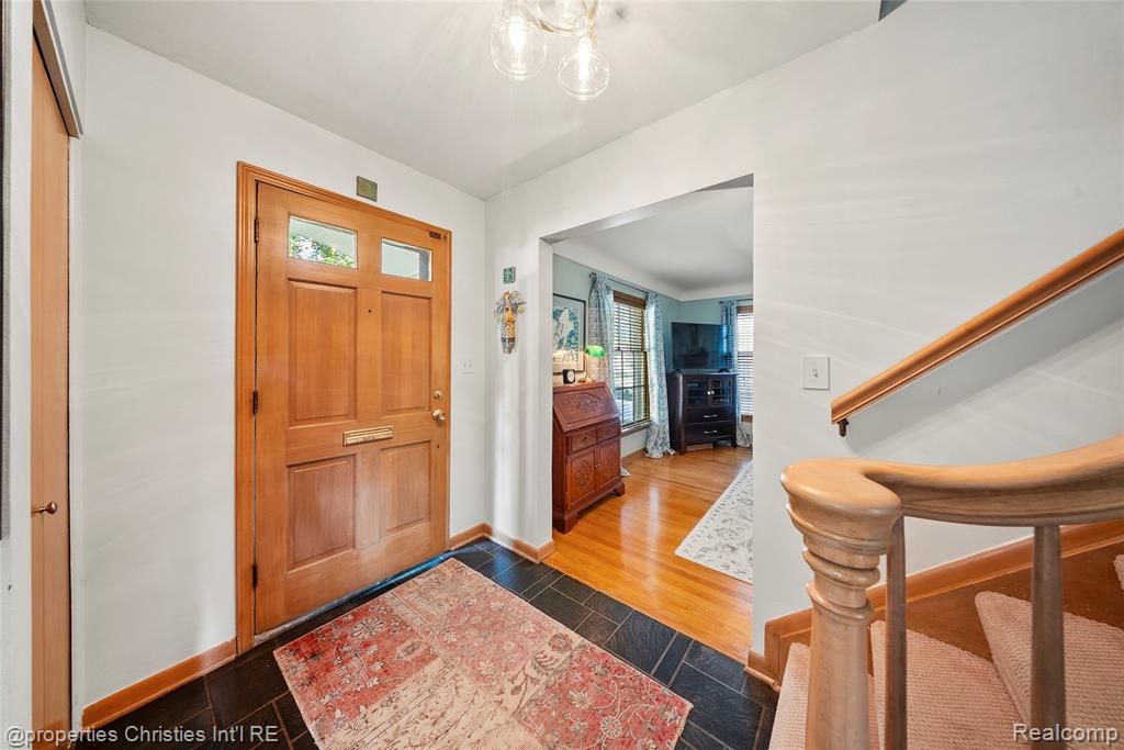 713 Claremont Street, Dearborn, MI 48124 — Photo 4