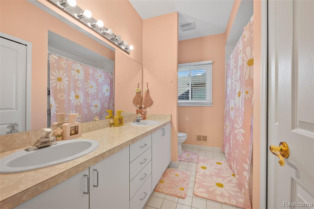 7259 Wadebridge Drive, Canton, MI 48187 — Photo 43