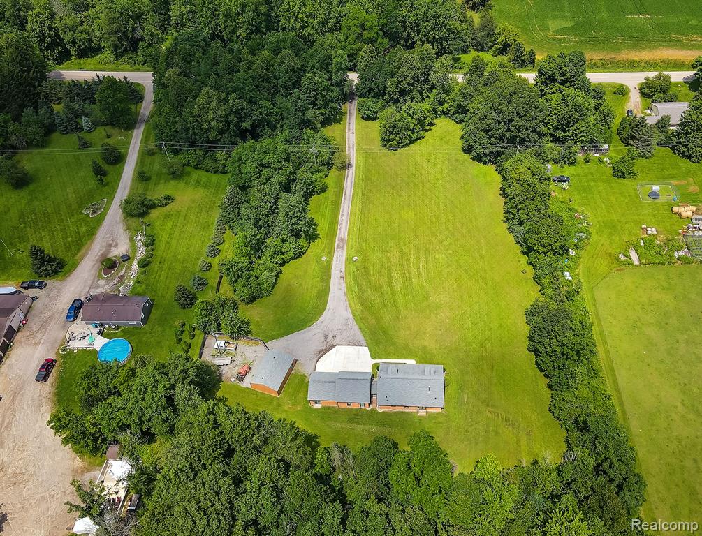 7653 CHASE LAKE Road, Fowlerville, MI 48836 — Photo 78