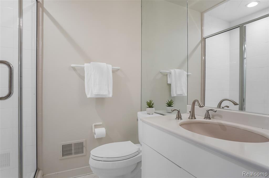 5575 Forman Drive, Bloomfield Hills, MI 48301 — Photo 40